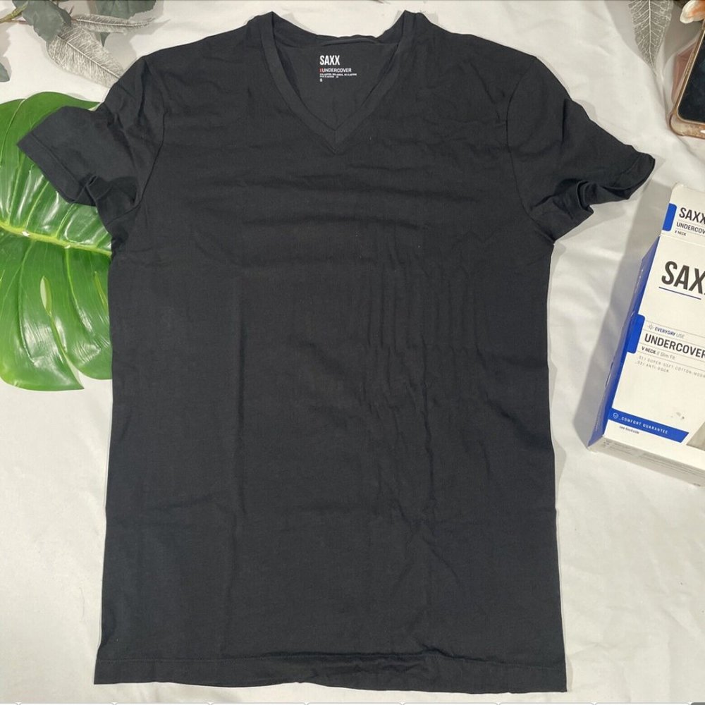 NIB $35 SAXX [ Small‎ ] Undercover V-neck Undershirt Top in Black - Picture 9 of 16